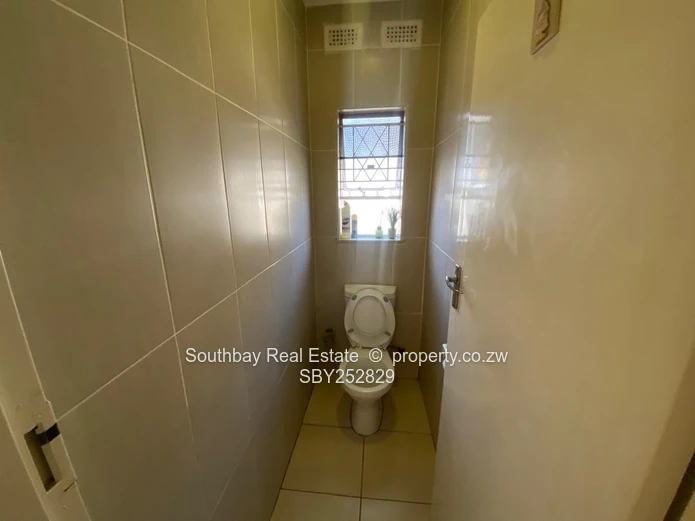 2 Bedroomed Garden Flat To Let