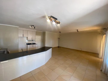 3 Bedroom Flat & Apartment