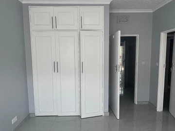 4 Bedroom Garden Flat