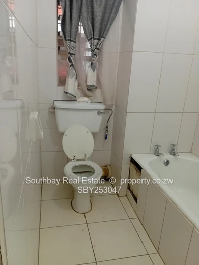 1 bed flat to let in Avenues CBD