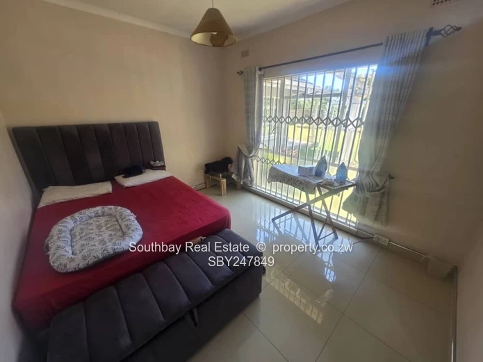 5 bed house to let (Sole Mandate)