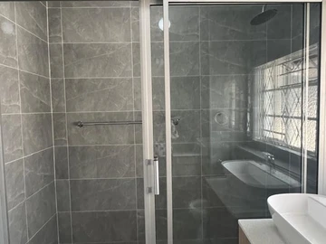 4 Bedroom Garden Flat