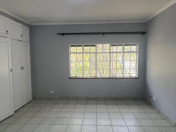4 Bedroom Garden Flat