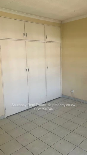 Avenues Duplex flat to let