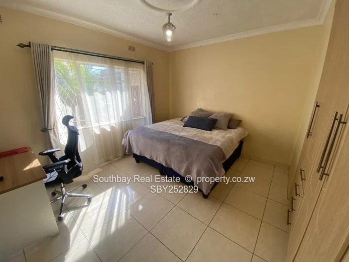 2 Bedroomed Garden Flat To Let