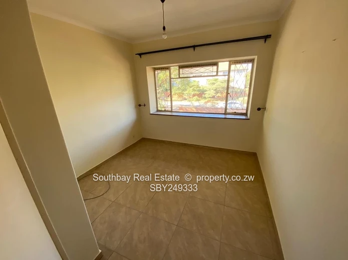 3 bed duplex flat to let in Avenues (Sole Mandate)