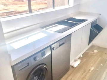 3 Bedroom Flat & Apartment