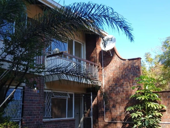 3 Bedroom Flat & Apartment