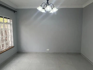 4 Bedroom Garden Flat