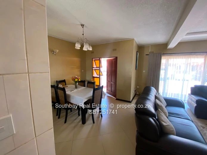 3 beds duplex flat to let