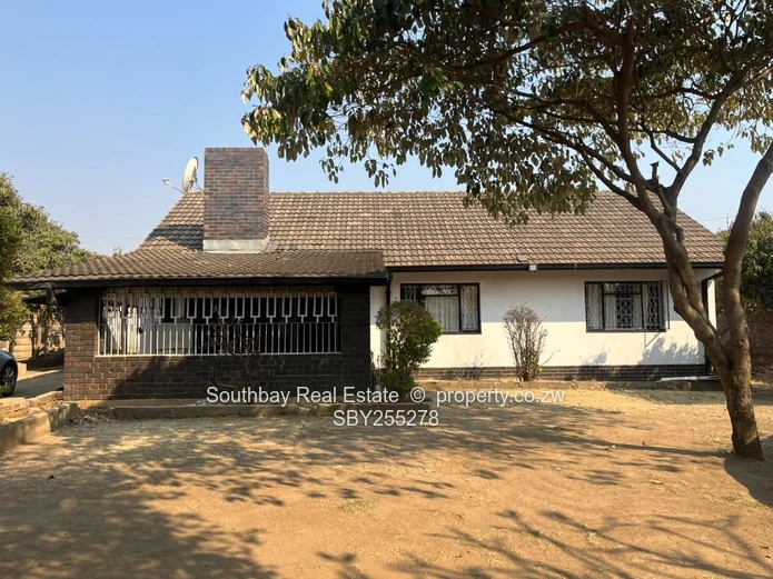 Ashdown Park House For Sale 