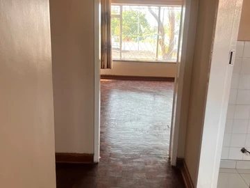 2 Bedroom Flat & Apartment