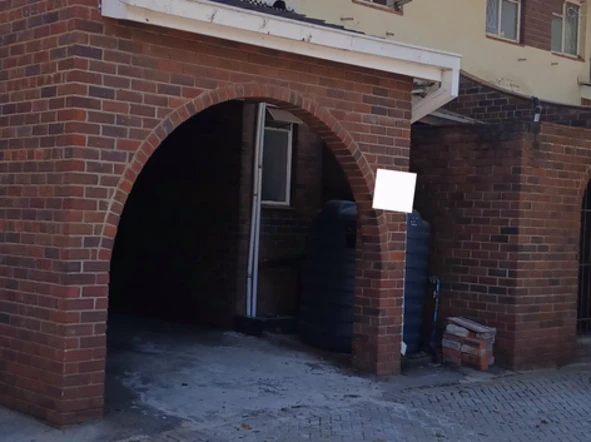 3 Bedroom Flat & Apartment