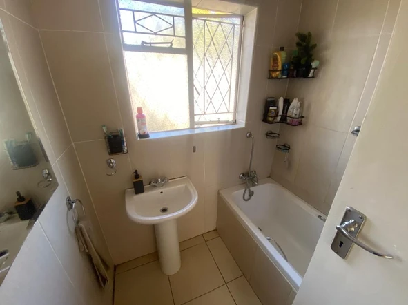 2 Bedroom Garden Flat