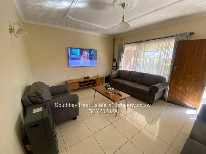2 Bedroomed Garden Flat To Let