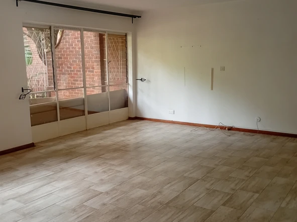 3 Bedroom Flat & Apartment