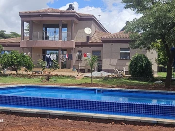 5 Bedroom House