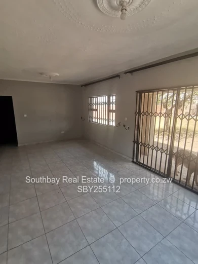 2 Bedroom Cottage to let