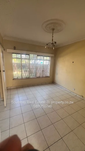 Avenues Duplex flat to let
