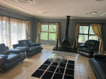 6 Bedroom House