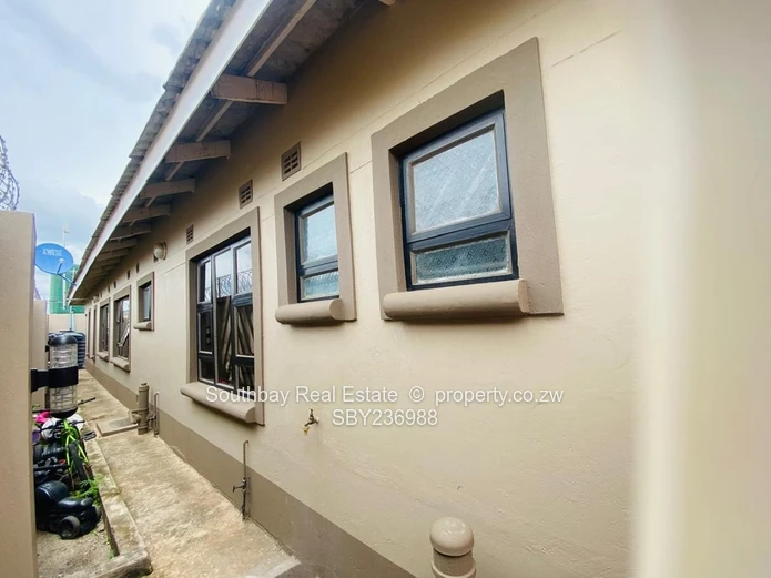 Budiriro Cabs house to let (Sole Mandate)