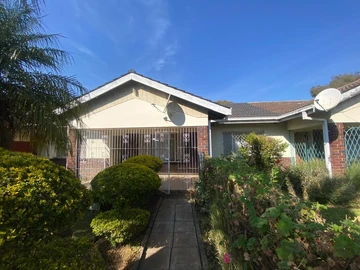 2 Bedroom Garden Flat