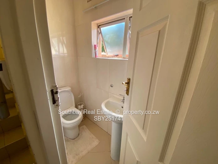 3 beds duplex flat to let
