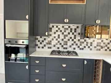 3 Bedroom Garden Flat