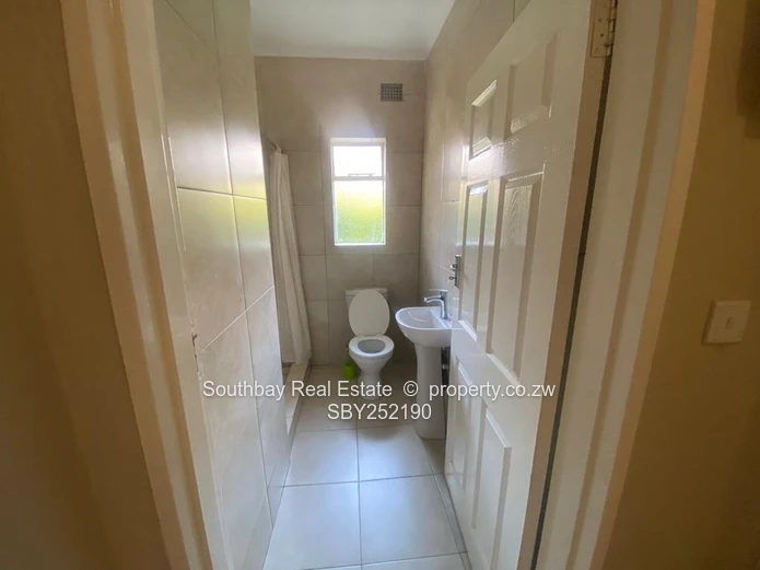 3 Bed Garden Flat To Let