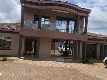5 Bedroom House