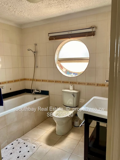 Marlborough Duplex Flat For Sale